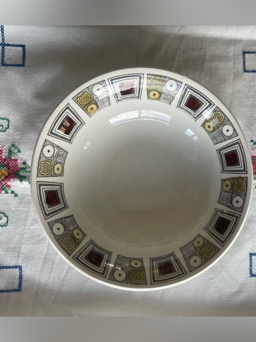 Vintage Kathie Winkle Rushstone 6” bowl as seen on Schitt’s Creek